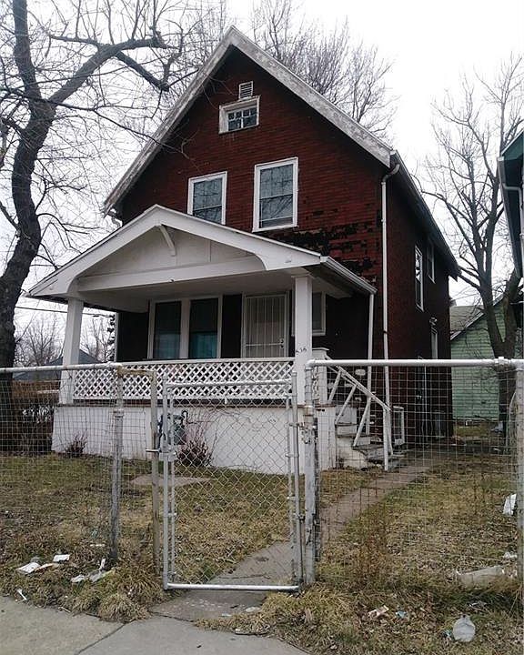 1st image of 636 E Delavan Ave