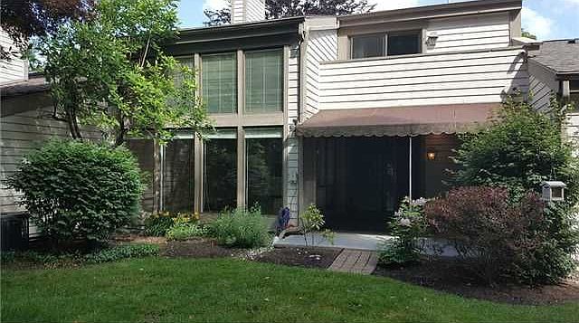 2nd image of 6647 Embassy Ct