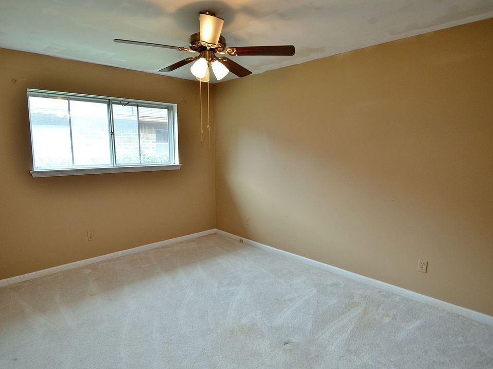 1st image of 10522 Sageberry Dr