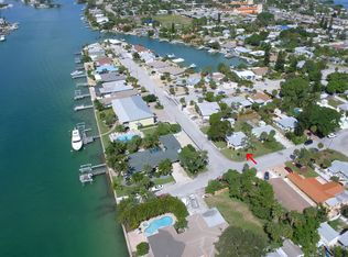 521 79th Ave, Saint Pete Beach, FL 33706