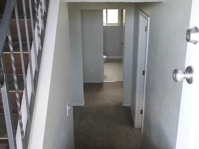 615 Ammons St — Photo 4