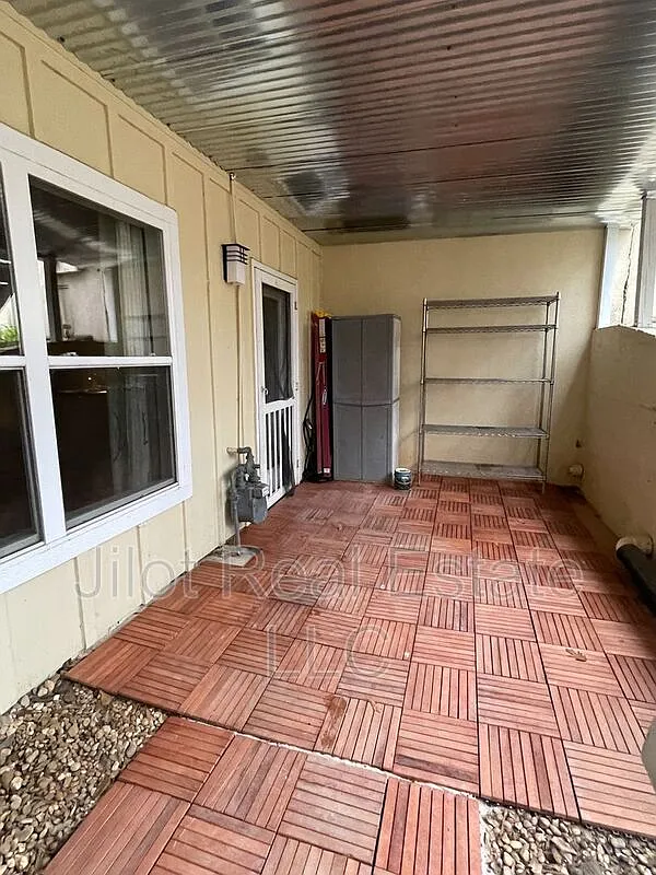 1 bed, 1.0 bath, 600 sqft, $1,200 — Photo 2