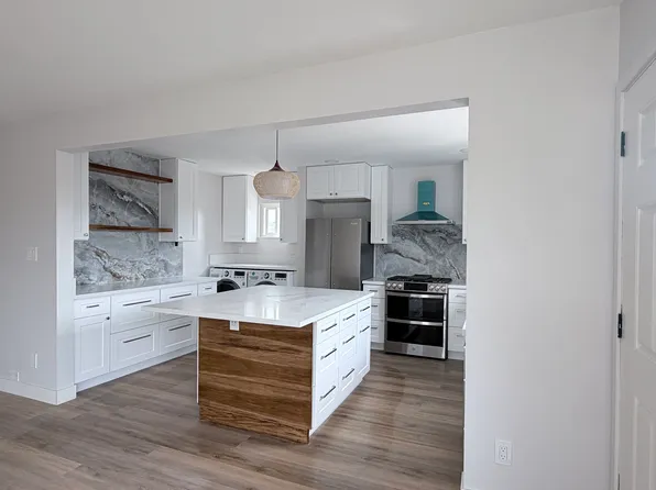 4945 Brighton Ave, San Diego, CA 92107