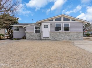 64 Fairway Dr, Tuckerton, NJ 08087