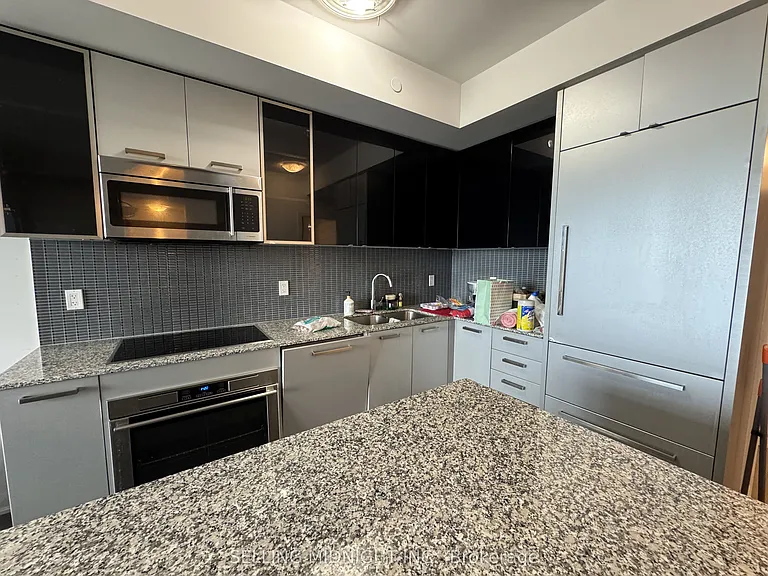 5162 Yonge St #Penthouse 301 — Photo 4