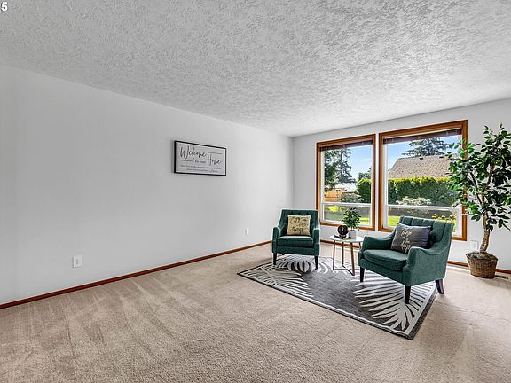 3rd image of 1524 SE 120th Ave