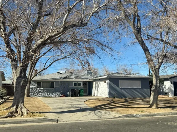 43735 Hardwood Ave, Lancaster, CA 93534