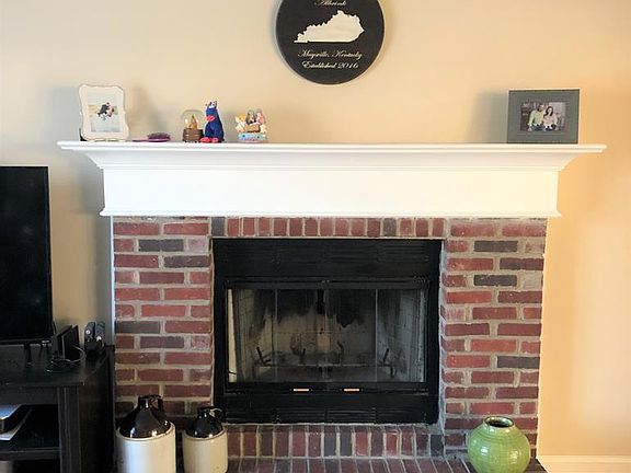 4th image of 836 Oak Fairway Ct