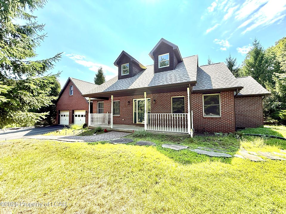 1st image of 9 N Fairways Cir