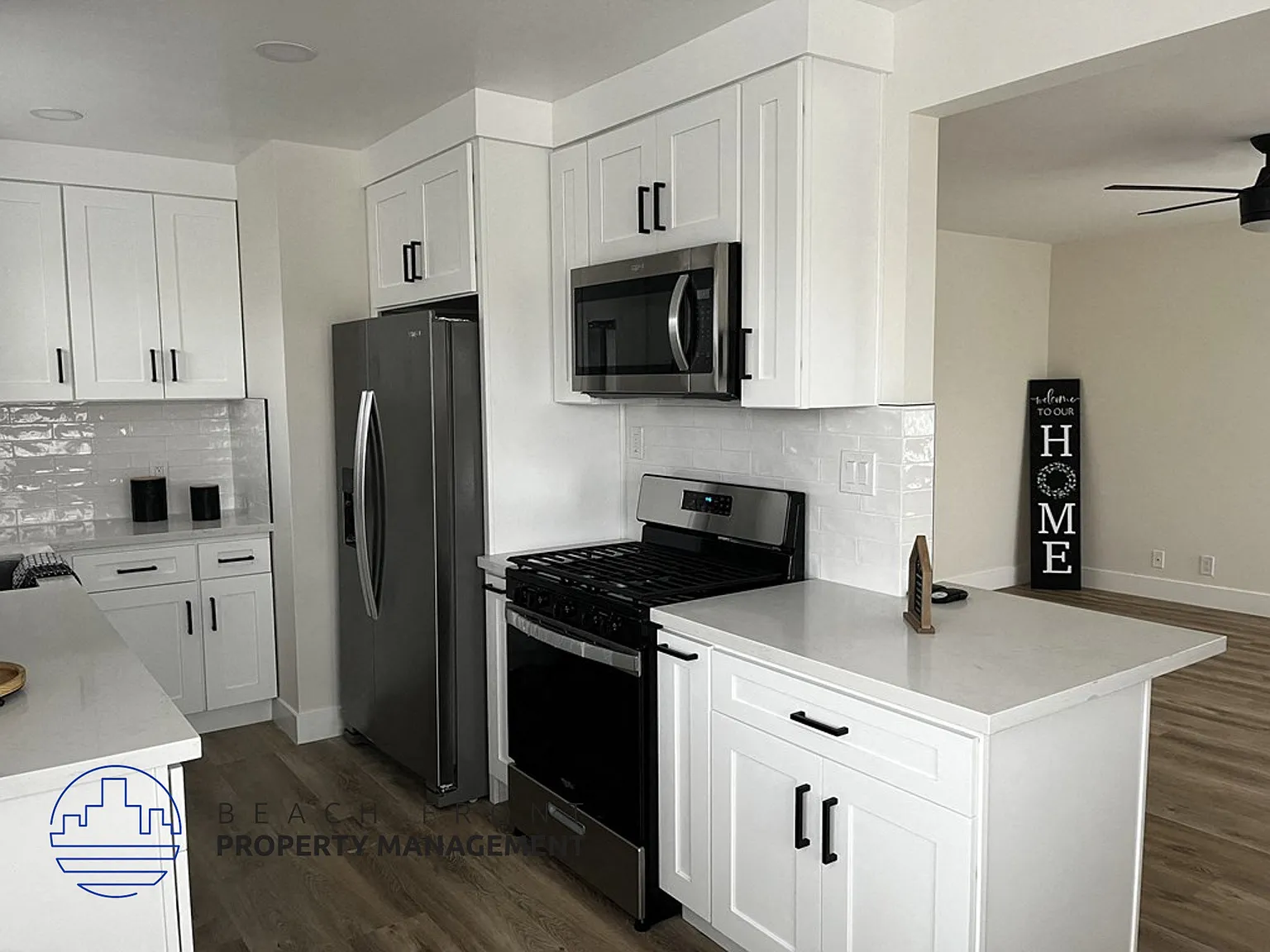 142 30th St., 2923 Manhattan Ave. — Photo 3
