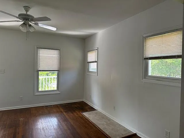 904 Ransdell Rd — Photo 3