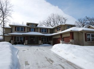 7223 Brae Ct, Gurnee, IL 60031