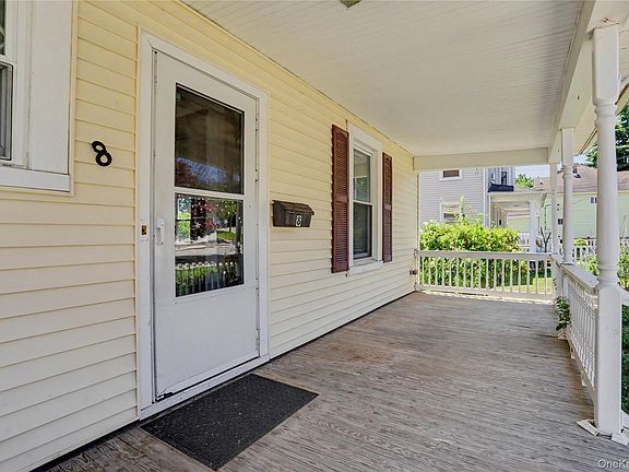 5th image of 8 Eastview Avenue