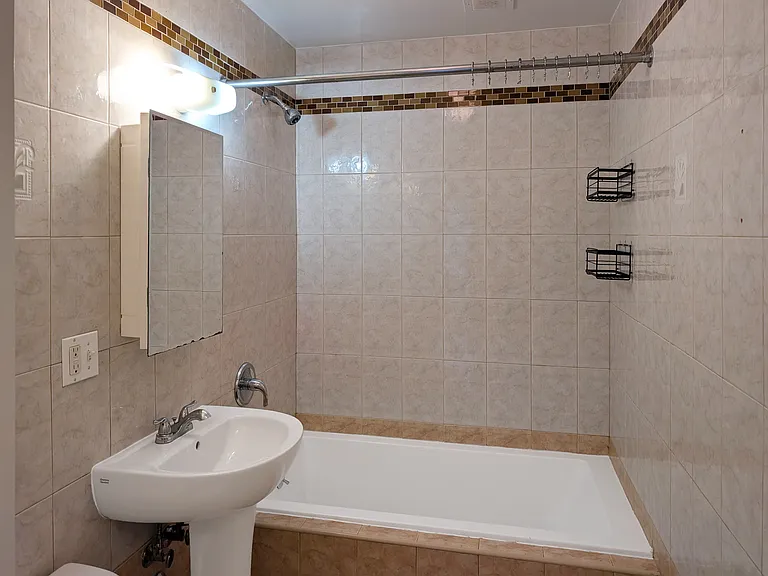 380 Neptune Ave #3B — Photo 5