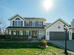 8045 Farmhouse Rd, Frankfort, IL 60423