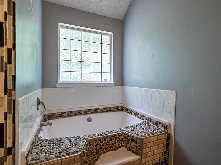 2031 Reflective Waters Rd — Photo 12