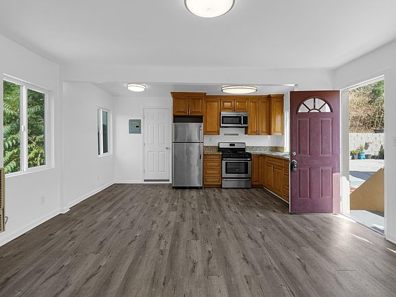 3rd image of 1271 W Sunset Blvd #1273