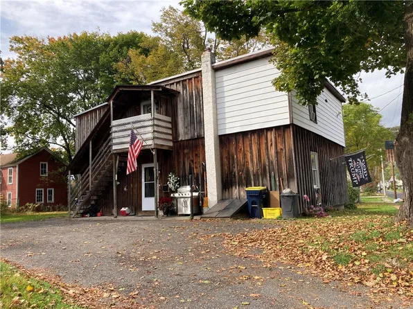 16 Willow St, Sidney, NY 13838