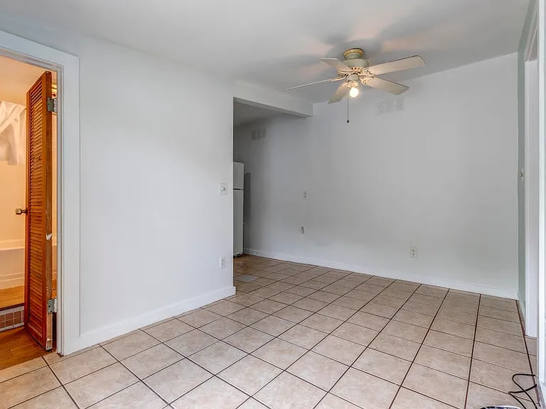 1318 Duncan St #3 — Photo 9