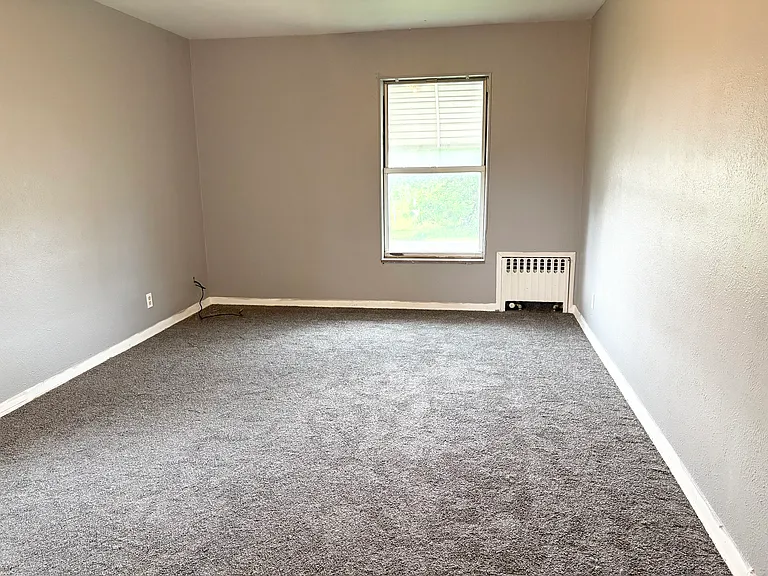 1384 N Cove Blvd #3 — Photo 15