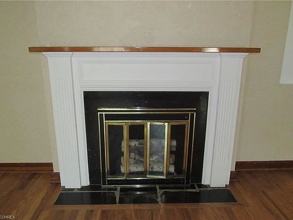 4th image of 7503 Brookside Dr