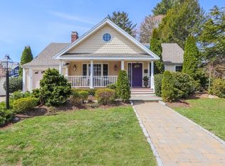 325 Manning St, Needham, MA 02492