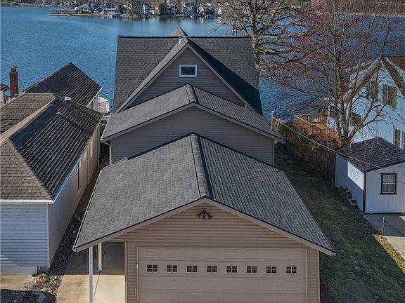 2nd image of 122 Wymore Ave