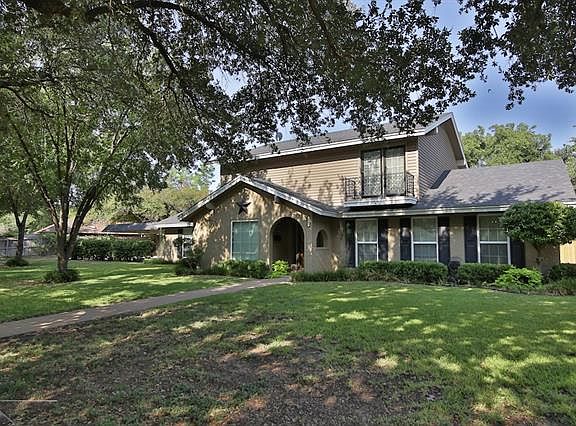 2nd image of 3488 Santa Monica Dr