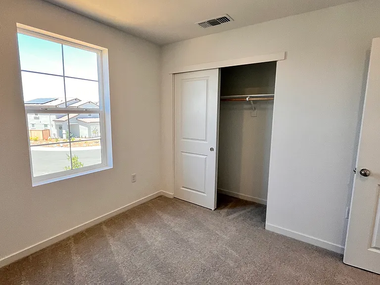 9975 Windage Way — Photo 4