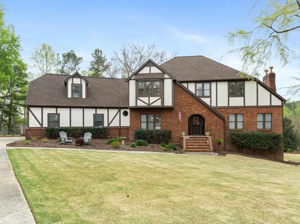 2801 Westwyck Cir, Vestavia, AL 35243