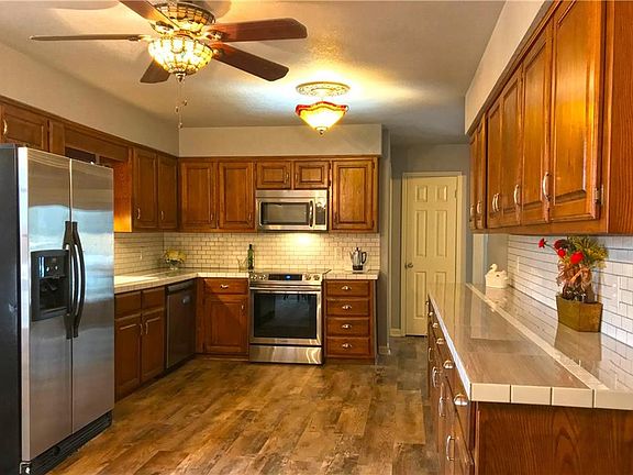 3rd image of 1411 County Road 5025