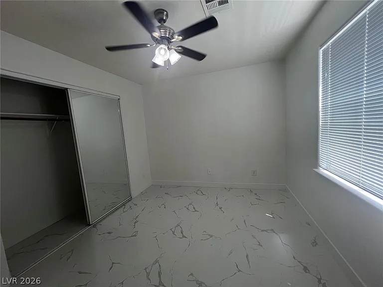 5645 W Katie Ave — Photo 18