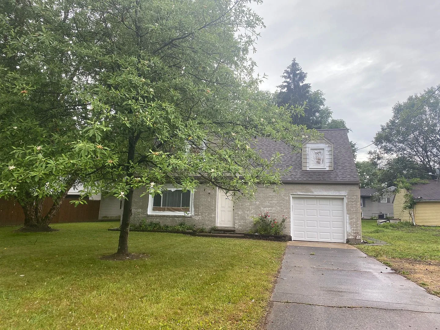 1024 North Rd SE photo 1