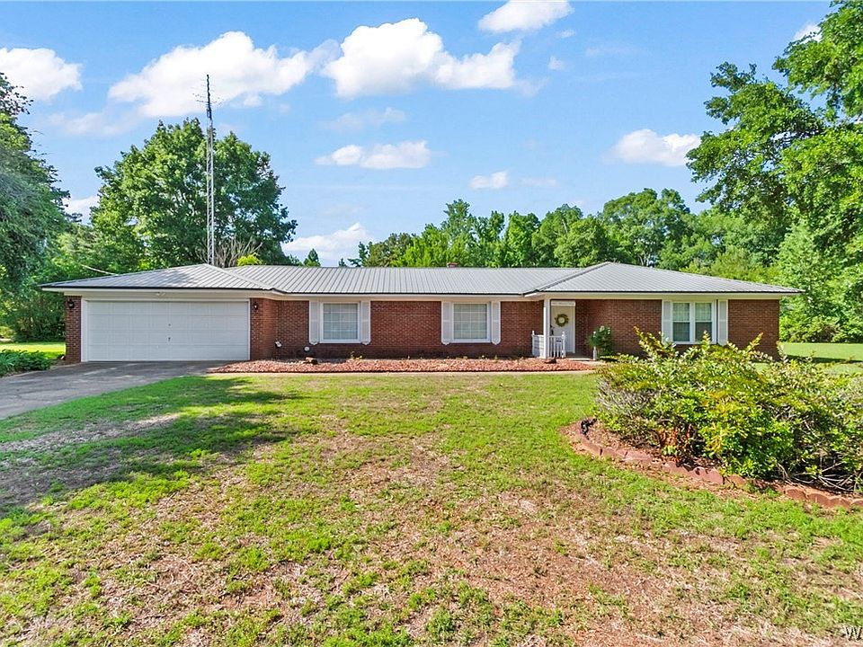 1st image of 160 Pine Ridge Dr