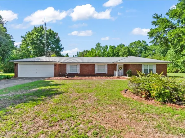 160 Pine Ridge Dr, Moundville, AL 35474