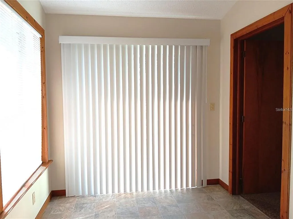 2 bed, 1.0 bath, 884 sqft, $1,750 — Photo 3