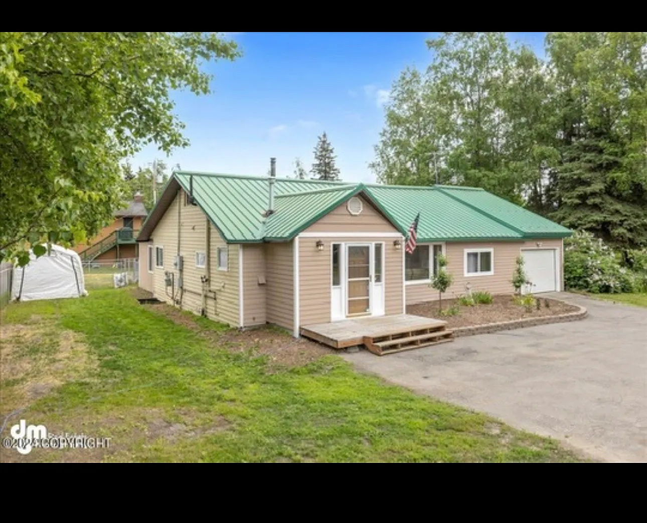 4 bed, 2880 sqft, $5,000 — Photo 2