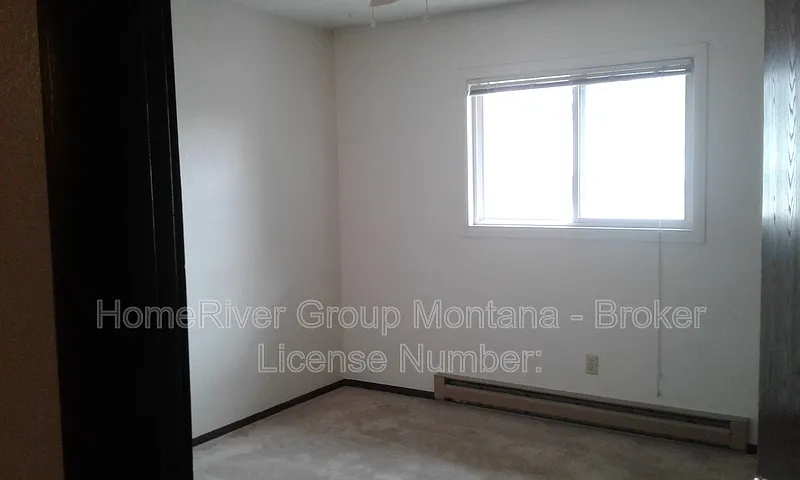 2 bed, 1.0 bath, $1,295 — Photo 4