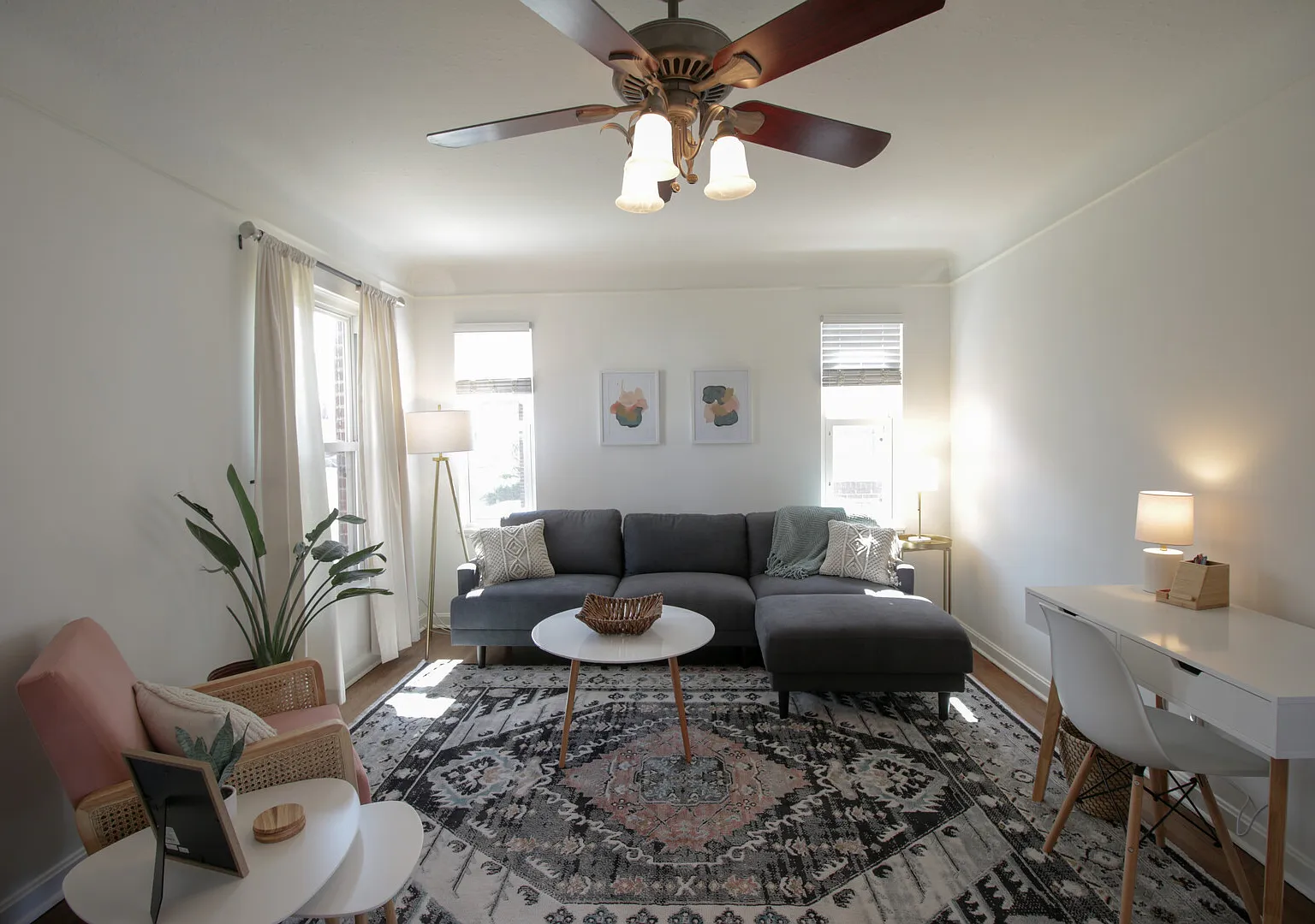 Cozy 2-Bedroom Home with Gym and Garage — Photo 3