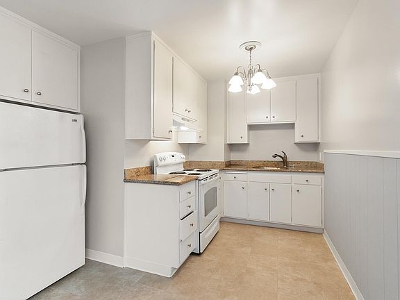 5th image of 1266 18th Ave APT 2