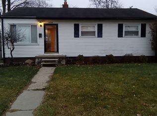 22508 Stephens St, Saint Clair Shores, MI