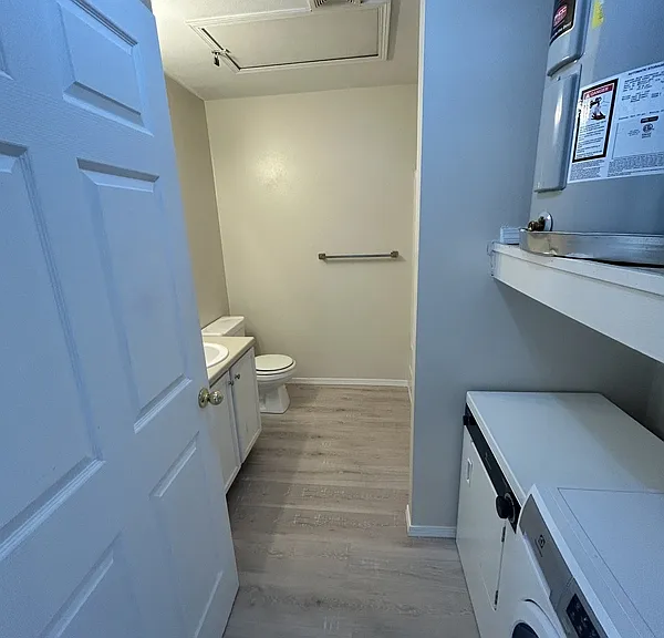 1635 W Neptune St #10 — Photo 4