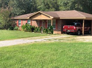 153 Forest Dr, Killen, AL 35645