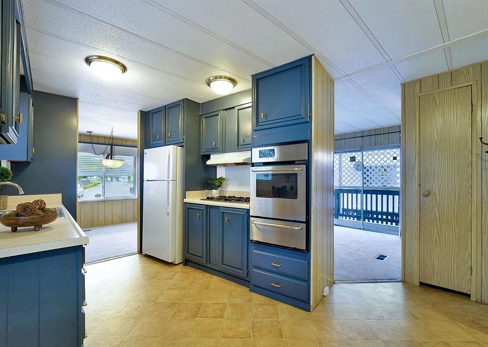 1st image of 1174 E Main St Spc 158