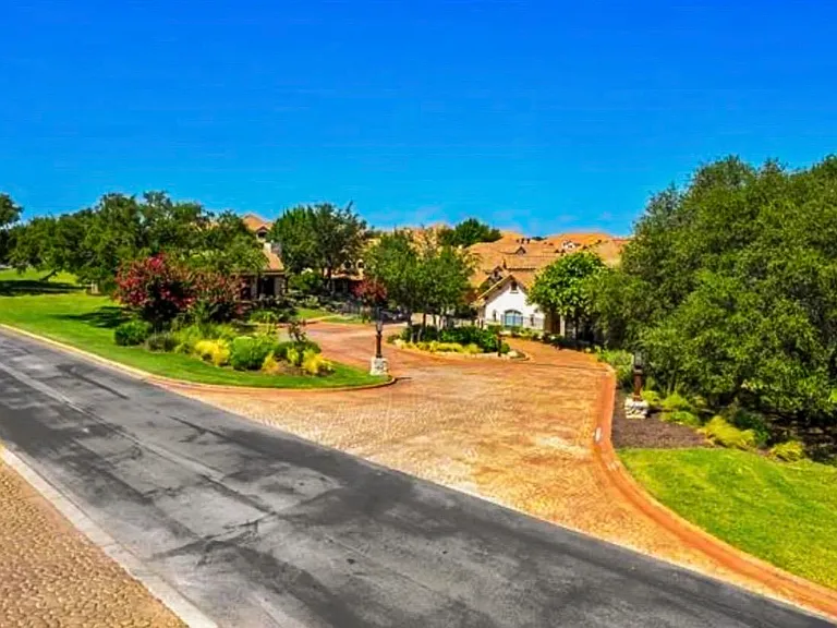 108 Tuscan Dr — Photo 25