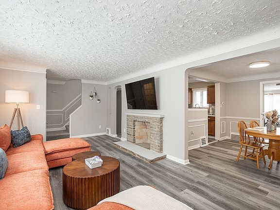 3rd image of 17104 Eldamere Ave