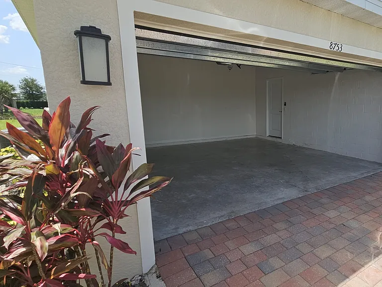 8753 Swell Brooks Ct — Photo 9