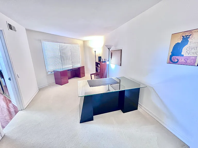 12828 Harwick Ln — Photo 36