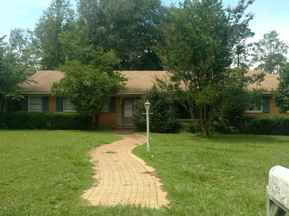 704 S Spruce St, Bainbridge, GA 39819