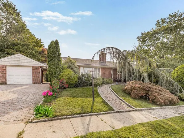 221 Dunwoodie Street, Yonkers, NY 10704